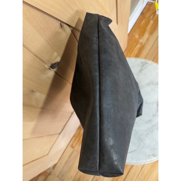 Joy Susan | Black Distressed Vegan Leather Large Crossbody Bag - Picture 11 of 11